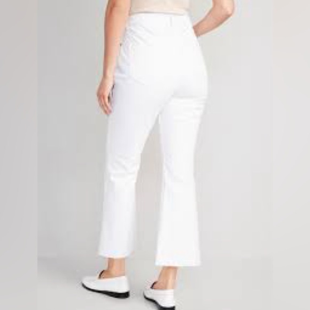 Gap High Rise Ankle Flare Jeans Crisp White destructed raw hem size 2/26